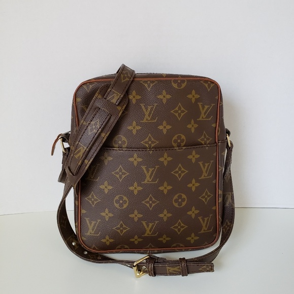 Louis Vuitton Handbags - Louis Vuitton Brown Monogram Crossbody Bag